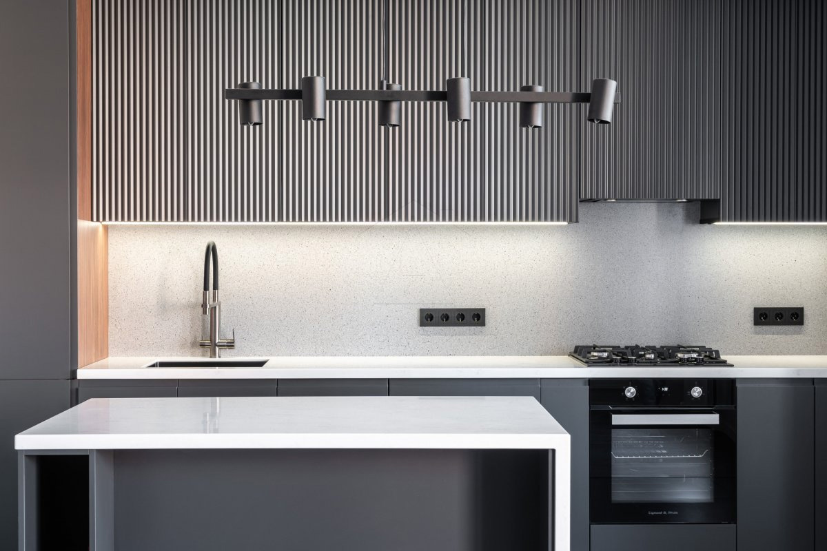 Производим и устанавливаем кухни на заказ в Москве